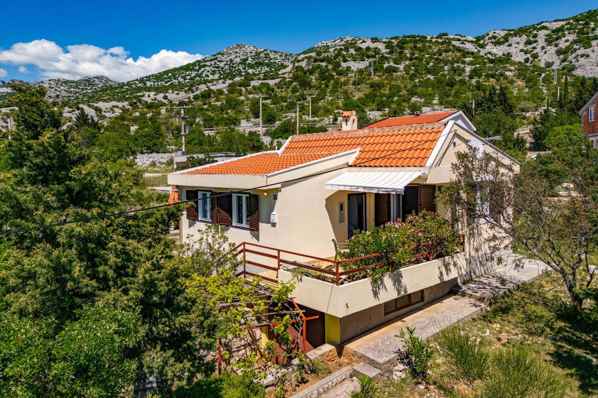 Beachfront House Nada - Happy Rentals Karlobag Esterno foto