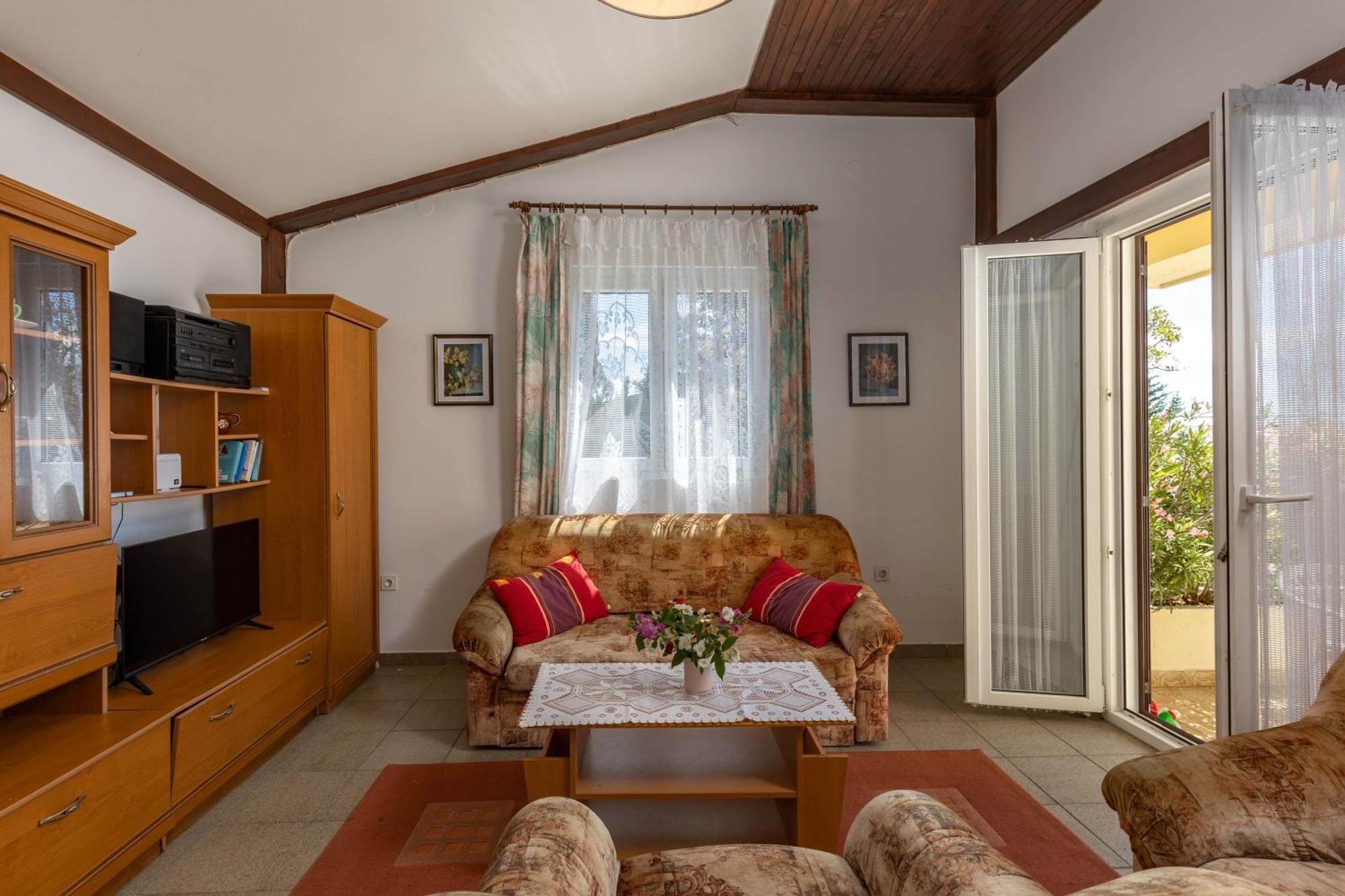 Beachfront House Nada - Happy Rentals Karlobag Esterno foto
